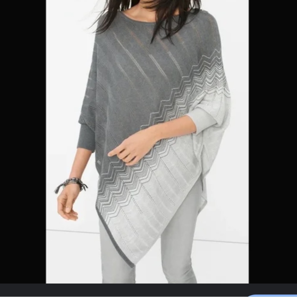White House Black Market Women’s Charcoal White Zigzag Date Poncho size Medium